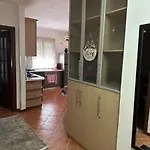 Rudi 2 In Apartment